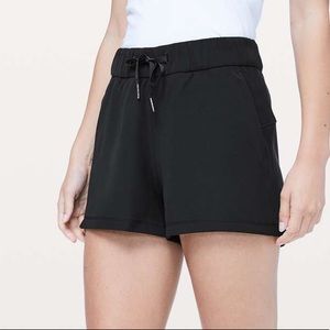 Lululemon On the Fly Short 2.5 *Woven